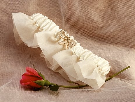 Champagne Bow Garter with Keepsake "Something Blue" Pin on Heart