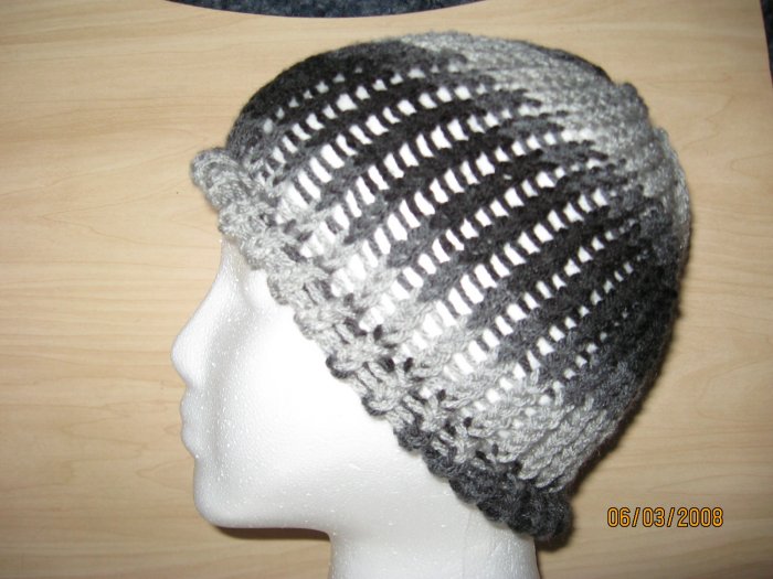 Gray waves skully knit hat