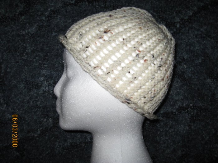 Cream Fleck skully knit hat