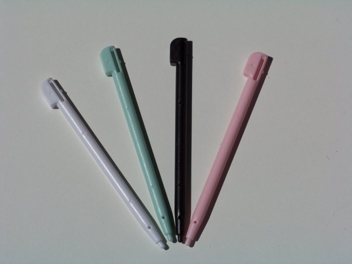 Color Stylus for NDS Lite (4-Stylus Pack)