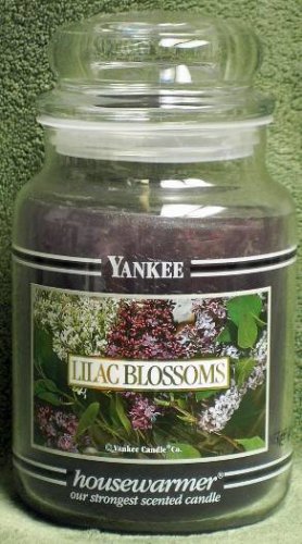 Yankee Candle "Lilac Blossoms" 22oz. Housewarmer Candle