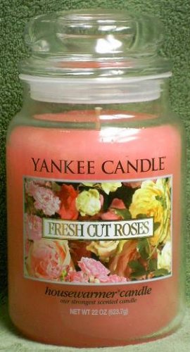 Yankee Candle "Fresh Cut Roses" 22oz. Housewarmer Candle