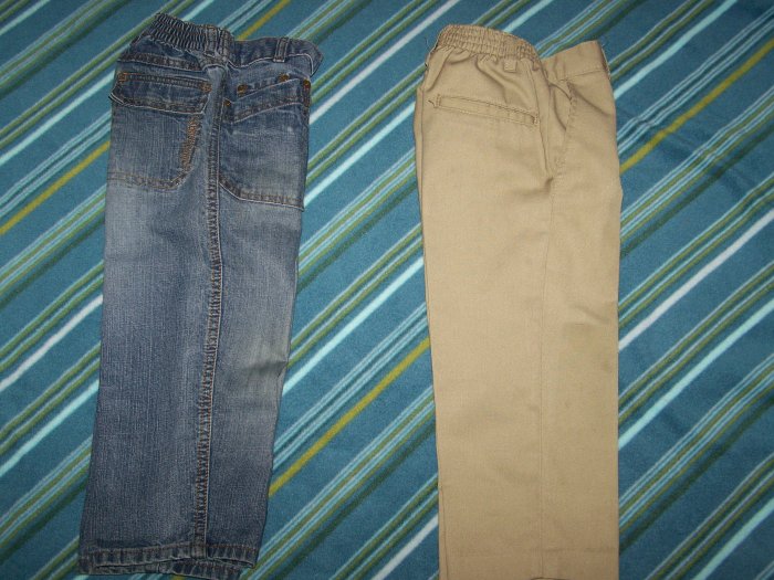 Boys 2 Pair of pants SZ. T 4 ( Used