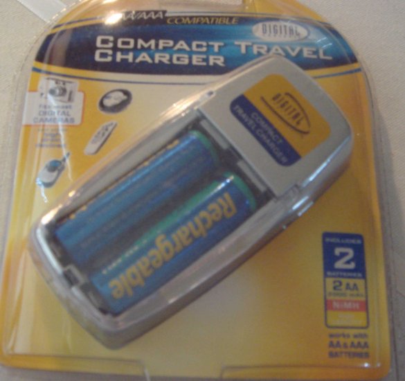 Compact Battery Charger AA/AAA