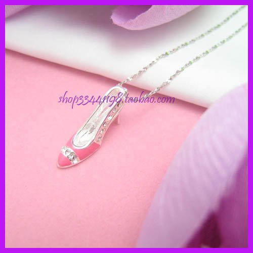 Art deco filigree pendant23
