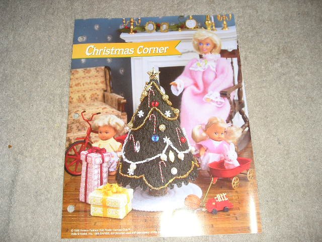 FASHION DOLL CHRISTMAS CORNER PLASTIC CANVAS PATTERN