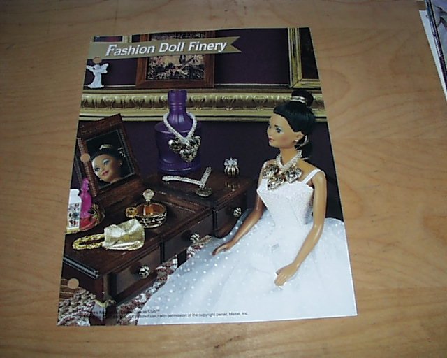 FASHION DOLL FINERY PLASTIC CANVAS PATTERN
