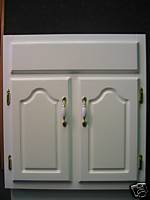 24 in. White Traditional