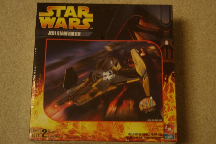 AMT Star Wars Jedi Starfighter