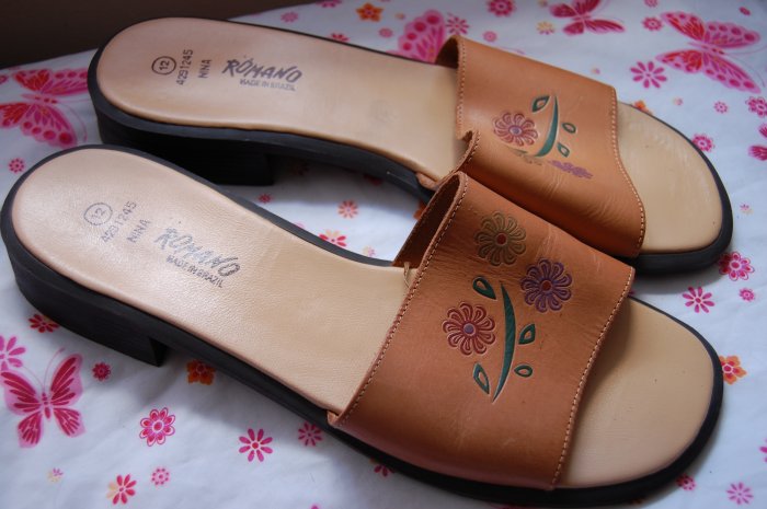 Brown Leather Romano Brazil Leather size 12 Flat Sandals Wo