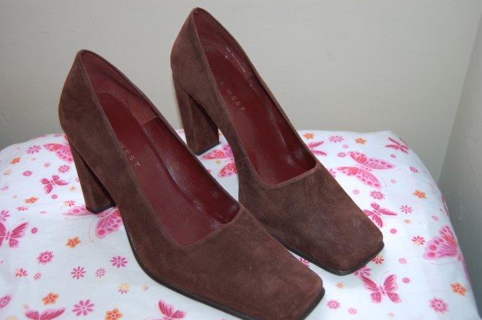 Vintage Nine West Leather Brown High Heel size 10 10.5 Pumps Womens Shoes