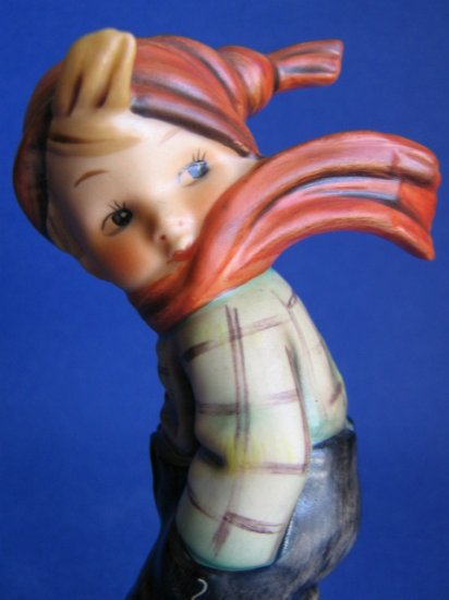 Hummel figurine MARCH WINDS HUM 43 early TMK3