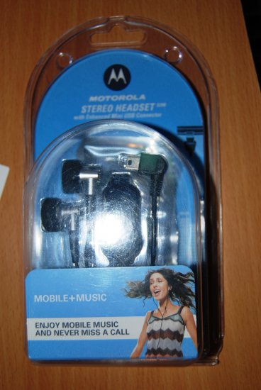 Motorola Stereo Headset with USB Connector S200