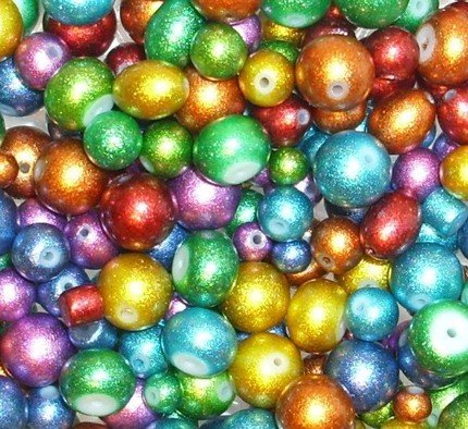 30 Assorted Glitter Glass Beads