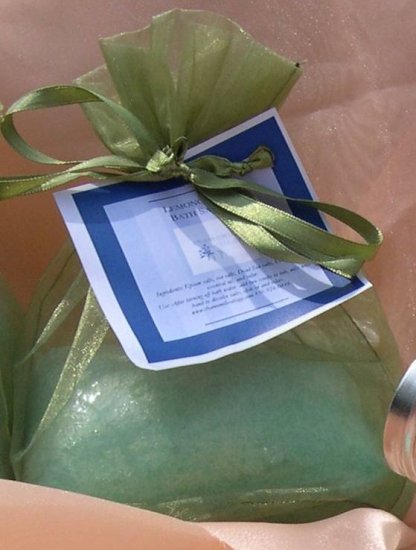 16oz Lemongrass Bella Bath Salts in Organza Bag