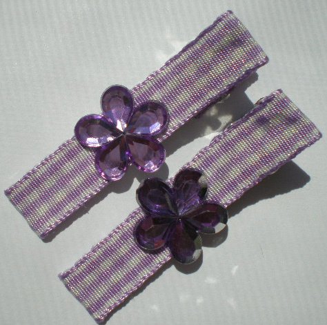 Checkered purple/white Ribbon with Purple Flower Rhinestone Clippies