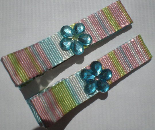 Multi colored Stripes Ribbon with Blue Flower shaped Rhinestone Clippies