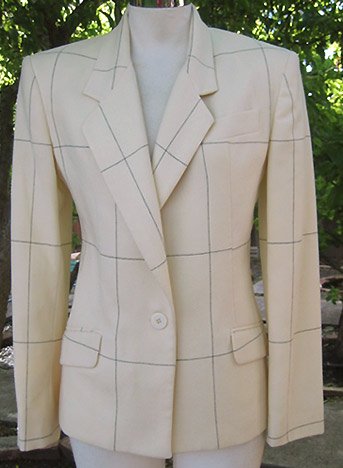 Size 6: PROFESSIONAL Jones New York blazer jacket