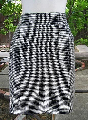 Size 4-6 VERTIGO Versatile little career skirt