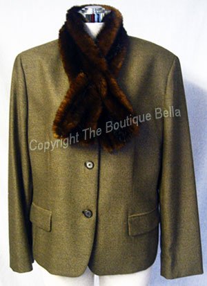 Size 14 - pet IMPECABLE Ralph Lauren Jacket w/detach fur collar