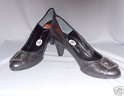 Black Pumps Shoes w/ Silver Buckle By Nina - Size 10