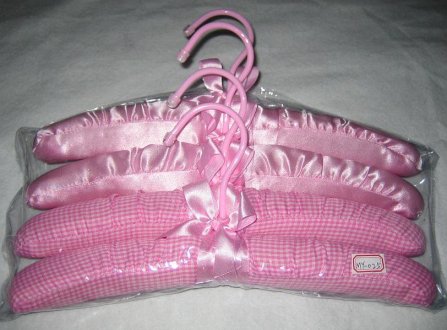 Clothes Hanger (TS-025)