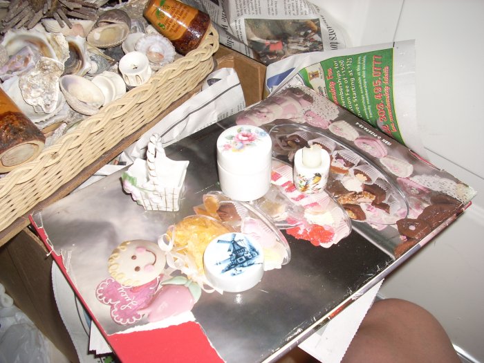 mixed lot of doll size basket; etc