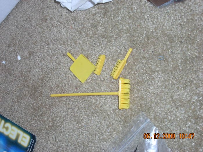 vintage brush / dust bin set english dollhouse