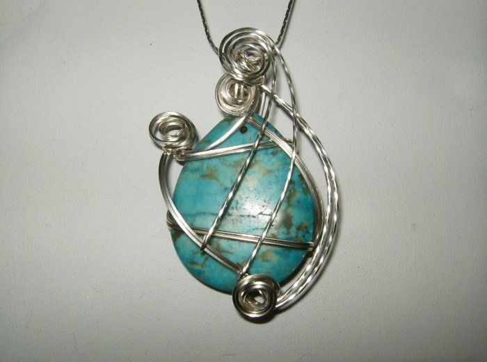 Wire Wrapped Pendant w/chain