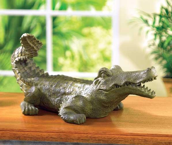 CAYMAN FIGURE