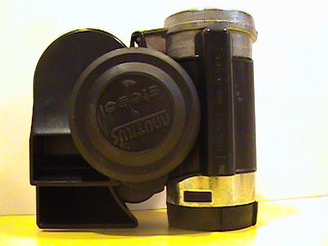 Stebel Nautilus Compact Air Horn - Black