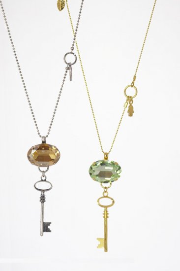 Key pendant necklace