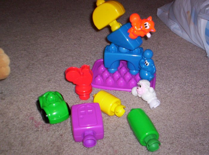 TODDLER LEARNING TOYS shape sorter, blocks