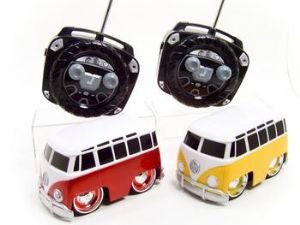 Remote Control Volkswagen Microbus Chub City Rc 2 Pieces To Play Together