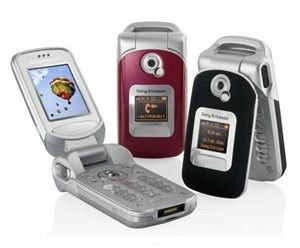 Sony Ericsson Z530i Triband Unlocked Silver