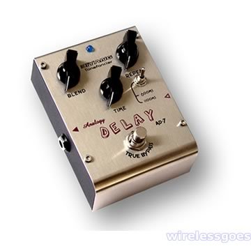AD-7—Analog delay effect Pedal