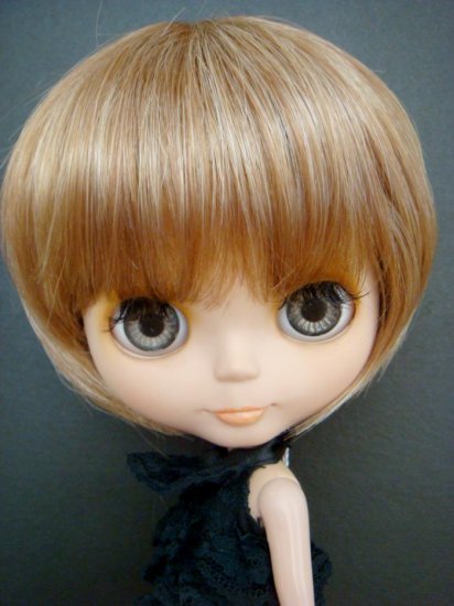 Blonde Bob Wig (A01T-Blonde)