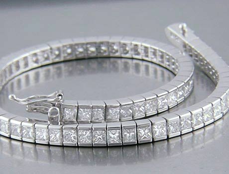 12.95ct PRINCESS CUT SIMULATED DIAMOND BRACELET
