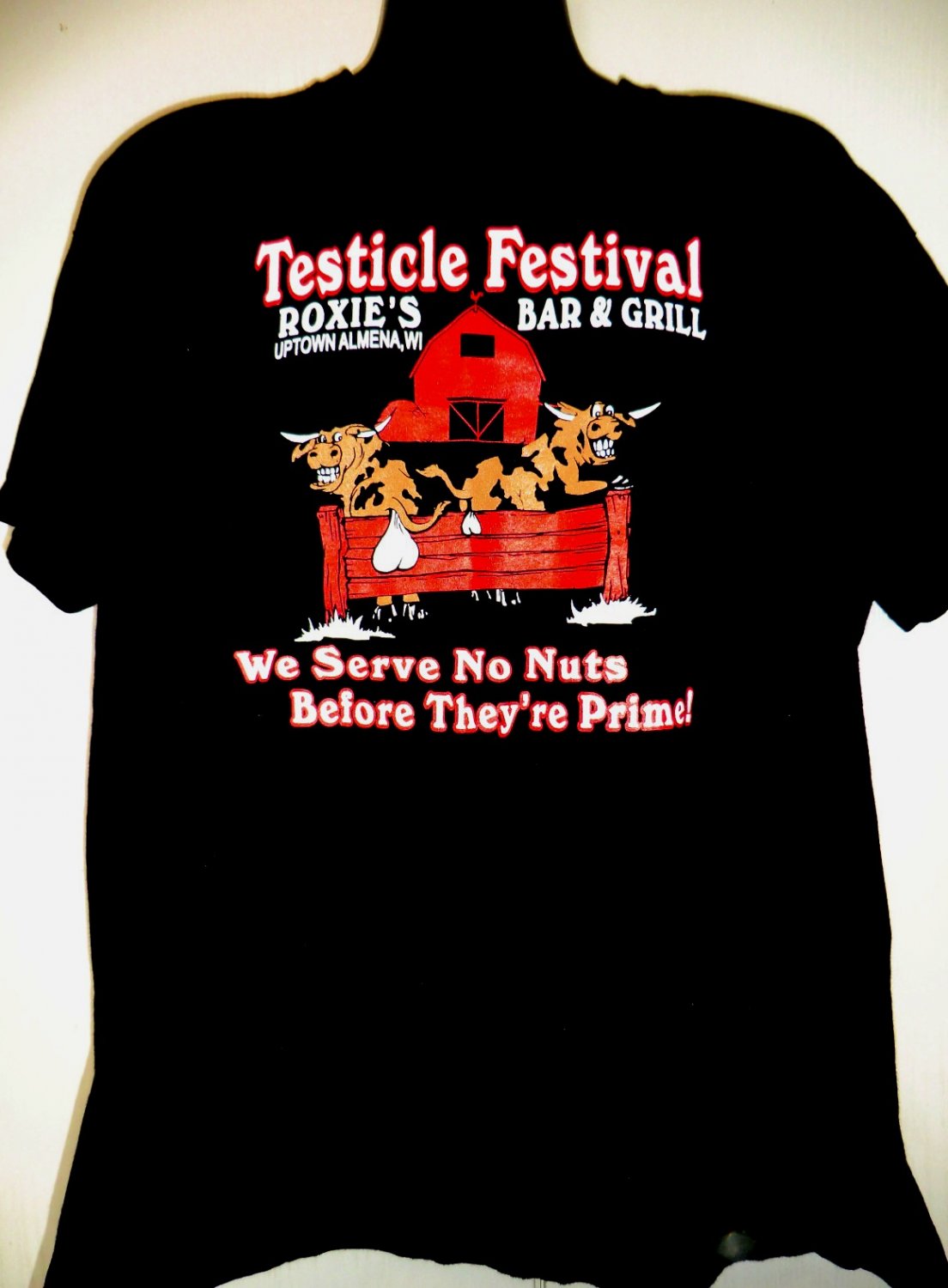 Testicle Festival T Shirt Size Xl Roxie’s Almena Wisconsin Bar