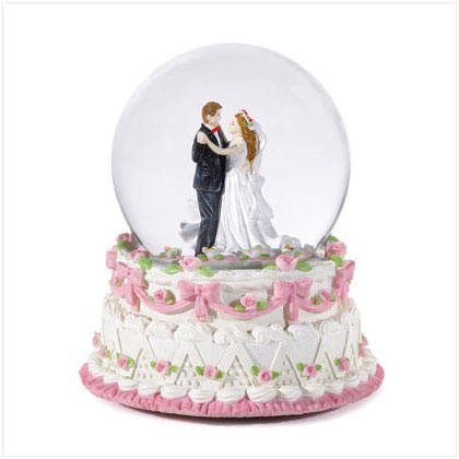 Bridal Snowglobe - beautiful wedding / bridal gift!