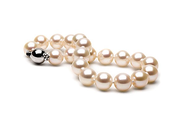 18" Elite "Flawless" 10 to 11mm FreshWater Pearl Necklace