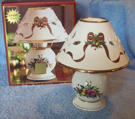 Lenox Holiday Tartan Candle Lamp with shade, MIB