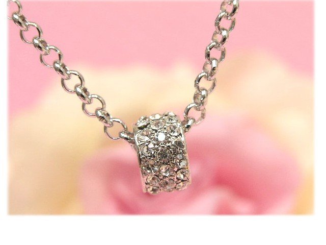 sparkling one ring necklace