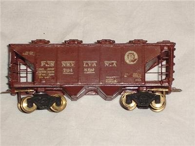 Vintage Pennsylvania 2 Bay Covered Hopper Model Railroad