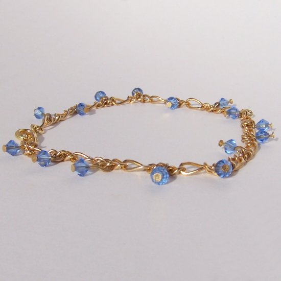 Glimmering gold bracelet or anklet