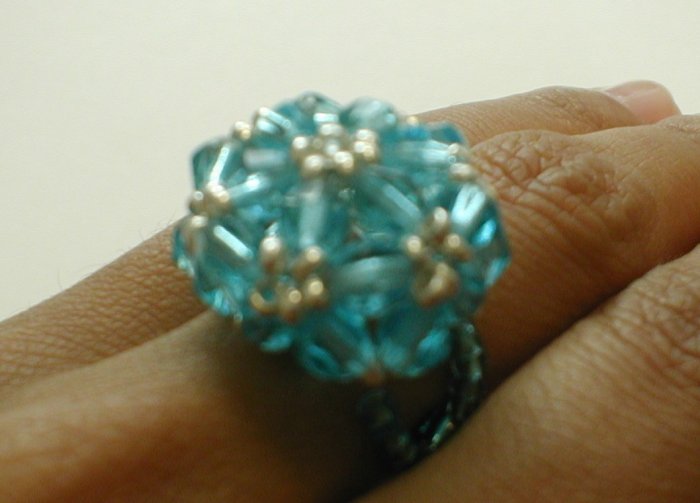 anillo cristal checo tejido