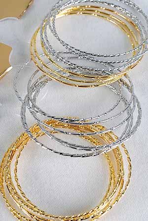 Bangles 7pcs With Design Carf 3'' Wide/DZ 7pcs Bangles,Choose Gold Silver Or 2-Tone