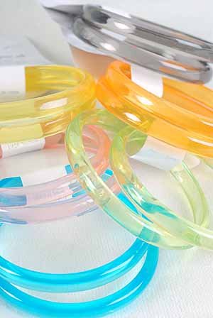 2pcs Bangles Acrylic 3'' Wide Transparent/DZ 7 Transparent Color Asst