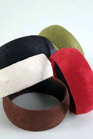 Bracelet Bangle wide Suede,Color asst/,3''x3''DZ ** New Arrival** Color Asst