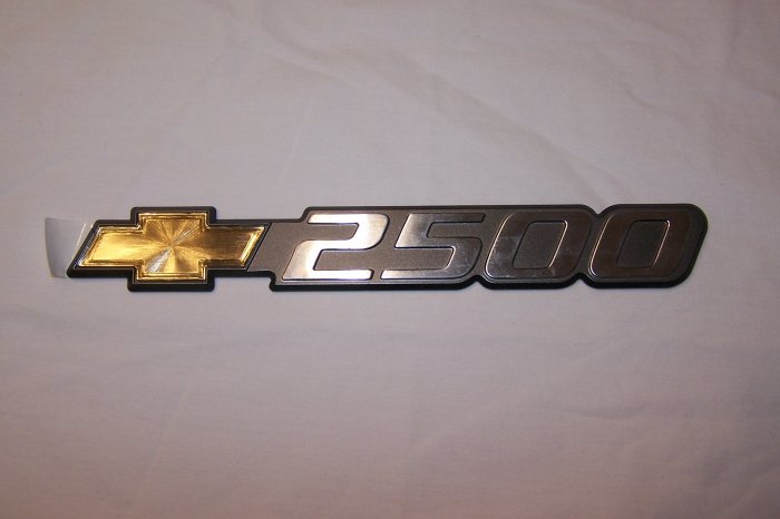 Chevy Cargo Van / Silverado pick-up 2500 emblem